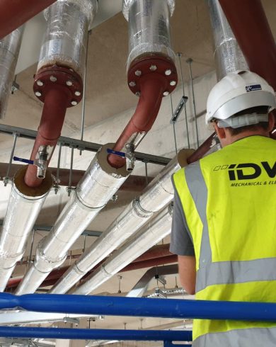 Hot Tapping Contractors installing valves