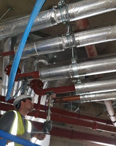 Hot Tapping Contractors installing valves