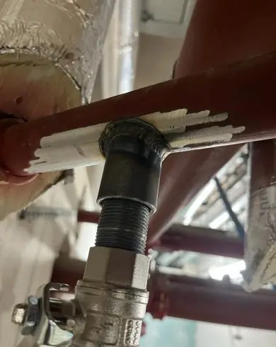 Hot Tapping Contractors installing valves