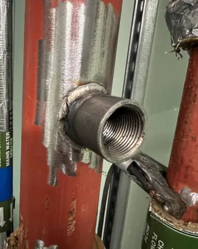 Hot Tapping Contractors installing valves