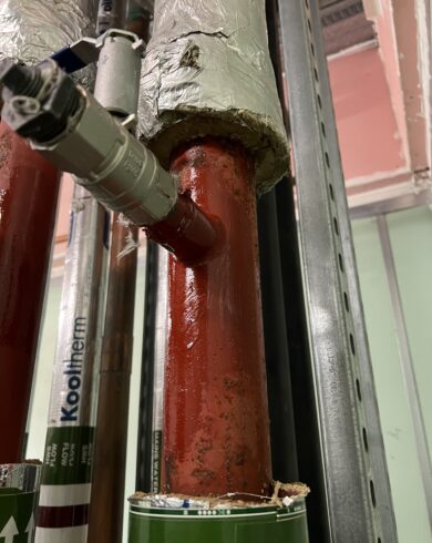 Hot Tapping Contractors installing valves