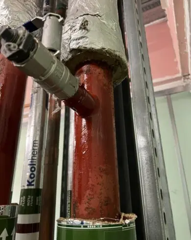 Hot Tapping Contractors installing valves