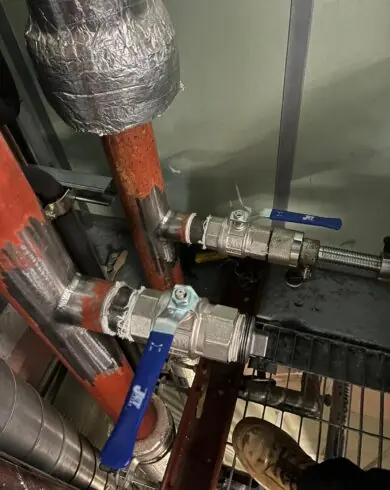 Hot Tapping Contractors Kent - installing long handled valves